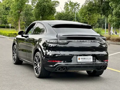 Porsche Cayenne 2023, 77000 км, за 81157.53 USD