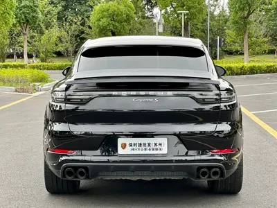Porsche Cayenne 2023, 77000 км, за 81157.53 USD