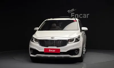 Kia Canival 2015, 163318 км, за 6104.77 USD