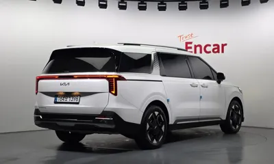 Kia Canival 2025, 21865 км, за 24878.56 USD
