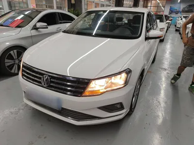 Volkswagen Jetta · 2017 год