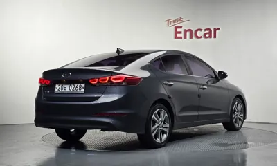 Hyundai Avante 2016, 102829 км, за 5513.98 USD