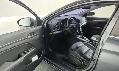 Hyundai Avante 2016, 102829 км, за 5513.98 USD - фото 10
