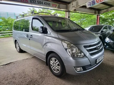 Hyundai Starex 2017, 120904 км, за 6840.39 USD