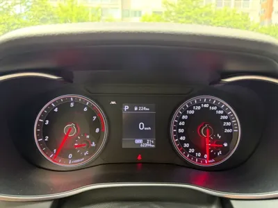 Genesis G70 2020, 62394 км, за 12929.85 USD - фото 8