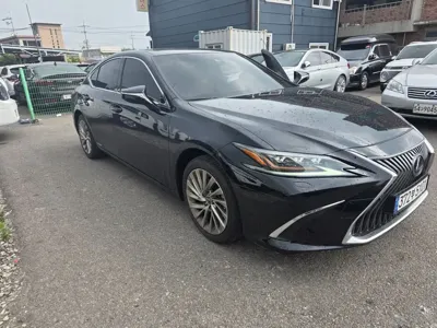 Lexus ES 2021, 73305 км, за 25721.16 USD