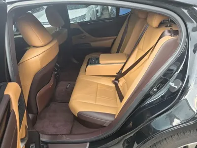 Lexus ES 2021, 73305 км, за 25721.16 USD