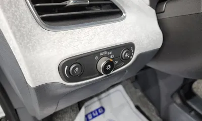ChevroletGMDaewoo Bolt EV 2021, 101402 км, за 11376.19 USD - фото 19