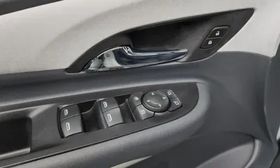 ChevroletGMDaewoo Bolt EV 2021, 101402 км, за 11376.19 USD - фото 28