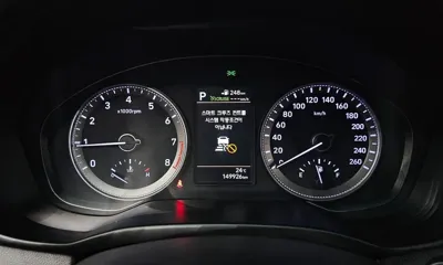 Hyundai Grandeur 2019, 149926 км, за 8861.76 USD - фото 8