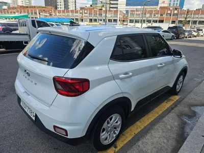 Hyundai Venue 2020, 69987 км, за 8730.47 USD
