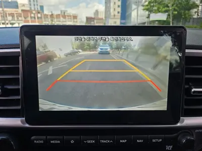 Hyundai Venue 2020, 69987 км, за 8660.54 USD - фото 11