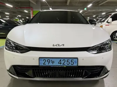 Kia EV6 2024, 47263 км, за 23727.48 USD