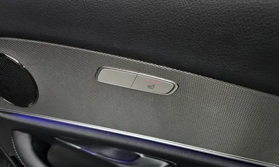 Mercedes-Benz E-Class 2019, 82204 км, за 14267.11 USD - фото 31