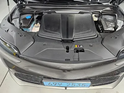 Genesis GV60