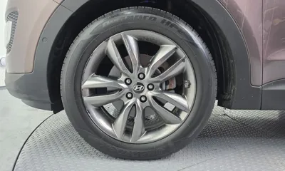 Hyundai Santafe 2013, 143523 км, за 6695.7 USD