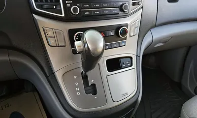 Hyundai Starex 2020, 195768 км, за 8523.29 USD - фото 9