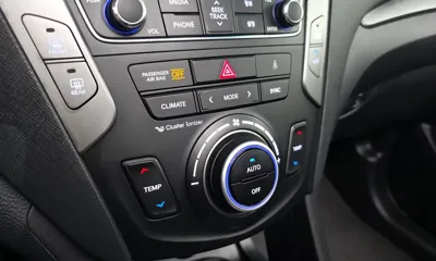 Hyundai Santafe 2017, 87678 км, за 8458.68 USD - фото 16