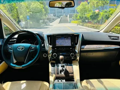 Toyota Alphard 2019, 200000 км, за 68336.25 USD - фото 6