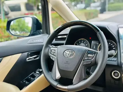 Toyota Alphard 2019, 200000 км, за 68336.25 USD - фото 10