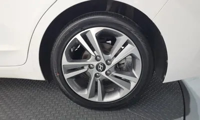 Hyundai Avante 2018, 38763 км, за 8905.93 USD - фото 21