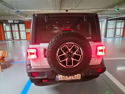 Jeep Wrangler 2025, 6770 км, за 42667.72 USD