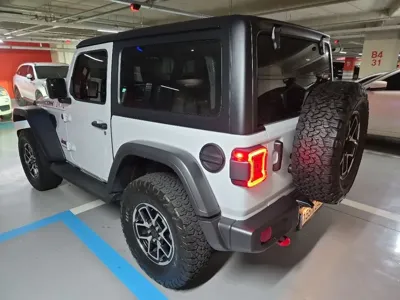 Jeep Wrangler 2025, 6770 км, за 42345.3 USD - фото 9