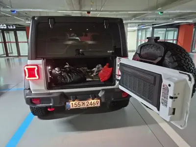 Jeep Wrangler 2025, 6770 км, за 42345.3 USD - фото 10