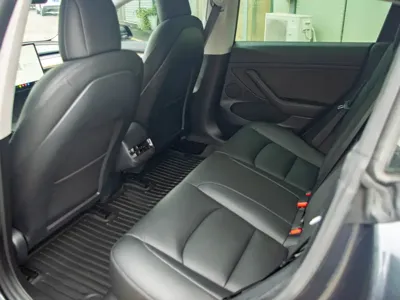 Tesla Model 3 2021, 30000 км, за 17186.25 USD