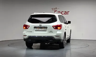 Nissan Pathfinder 2017, 114415 км, за 7601.8 USD