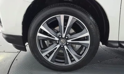Nissan Pathfinder 2017, 114415 км, за 7601.8 USD