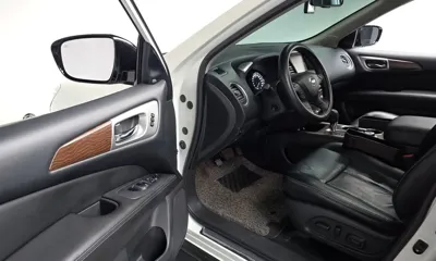 Nissan Pathfinder 2017, 114415 км, за 7601.8 USD - фото 10