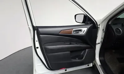 Nissan Pathfinder 2017, 114415 км, за 7601.8 USD - фото 25
