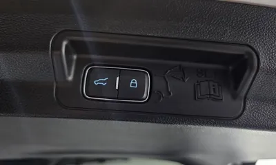 Ford Explorer 2020, 78394 км, за 17112.65 USD - фото 20