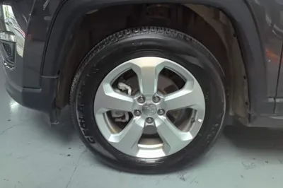 Jeep Compass 2017, 28500 км, за 8803 USD - фото 10