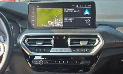 BMW X4 2024, 42520 км, за 36429.9 USD - фото 9
