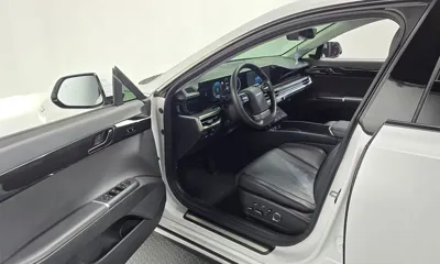 Hyundai Grandeur 2023, 61069 км, за 22703.64 USD - фото 10