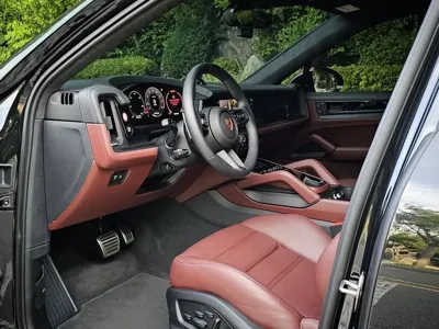 Porsche Cayenne 2025, 15500 км, за 128003.15 USD - фото 9