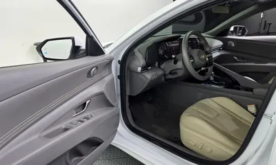 Hyundai Avante 2025, 13493 км, за 17255.97 USD - фото 10