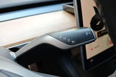 Tesla Model 3 2022, 48700 км, за 23268 USD - фото 21