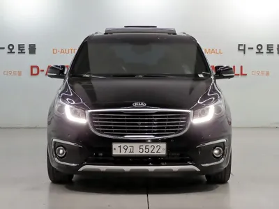 Kia Canival 2018, 110985 км, за 7735.81 USD