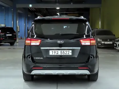 Kia Canival 2018, 110985 км, за 7735.81 USD