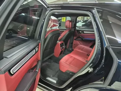 Porsche Cayenne 2023, 37878 км, за 74595.3 USD - фото 8