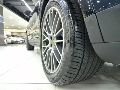 Porsche Cayenne 2023, 37878 км, за 74595.3 USD - фото 20
