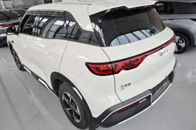BYD Yuan Up 2025, 17500 км, за 15010 USD