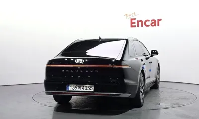 Hyundai Grandeur 2023, 30704 км, за 17716.95 USD