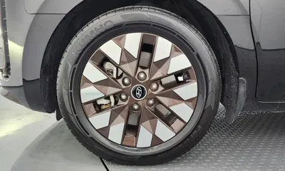 Hyundai Staria 2022, 61005 км, за 20283.58 USD