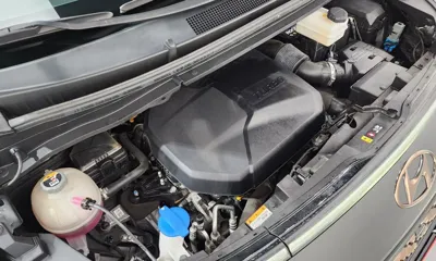 Hyundai Staria 2022, 61005 км, за 20283.58 USD - фото 6