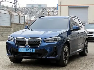 BMW iX3 2022, 62037 км, за 27315.92 USD
