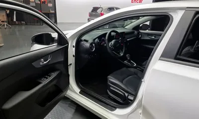 Kia K3 2023, 53376 км, за 9107.48 USD - фото 10